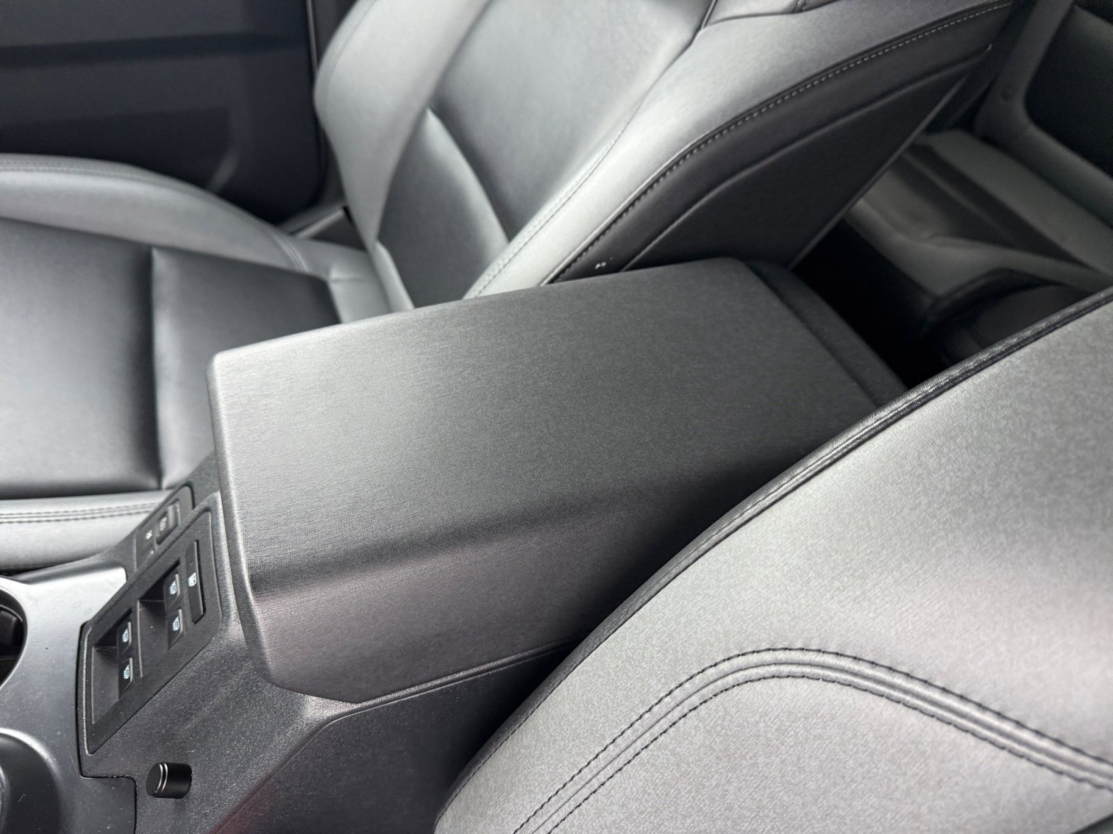 Used 2024 Ford Bronco Black Diamond image 14