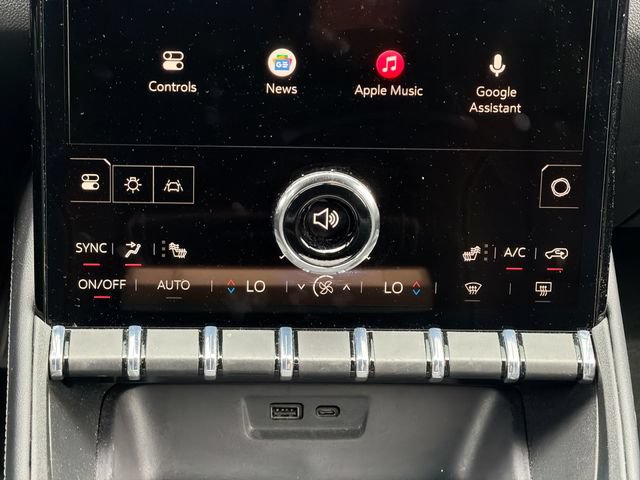Used 2026 GMC Terrain Elevation w/ Elevation Premium Package FWD image 18
