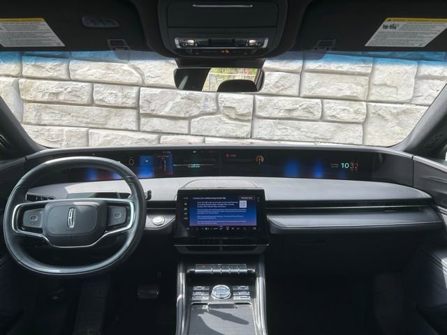 Used 2024 Lincoln Nautilus Reserve w/ Jet Appearance Package (87T) AWD/4WD image 10