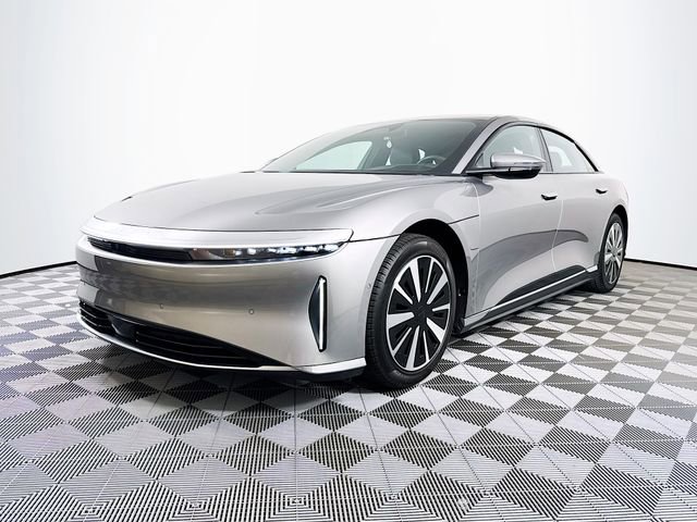 Used 2024 Lucid Air Pure image 2