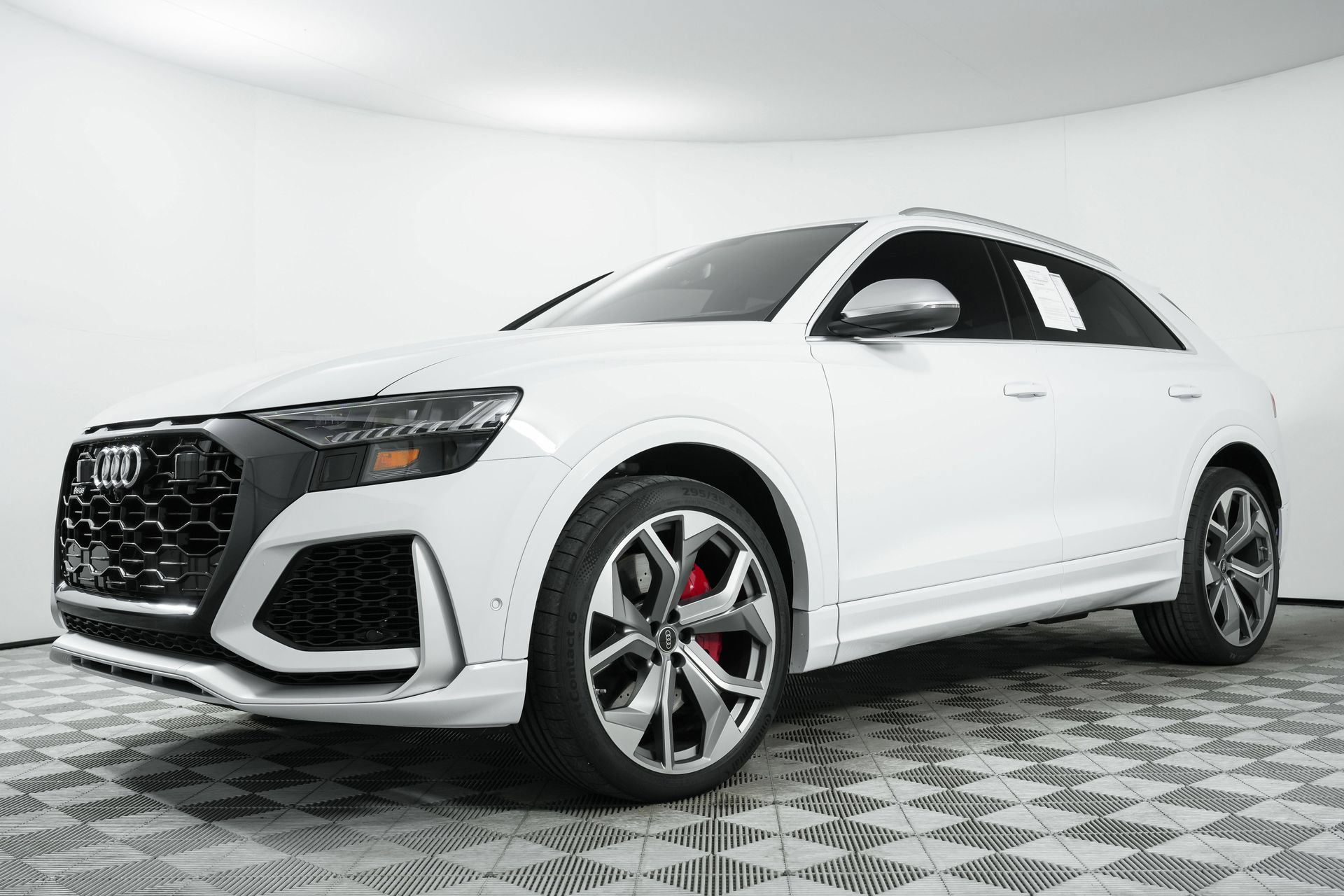 Used 2024 Audi RS Q8 AWD/4WD image 3