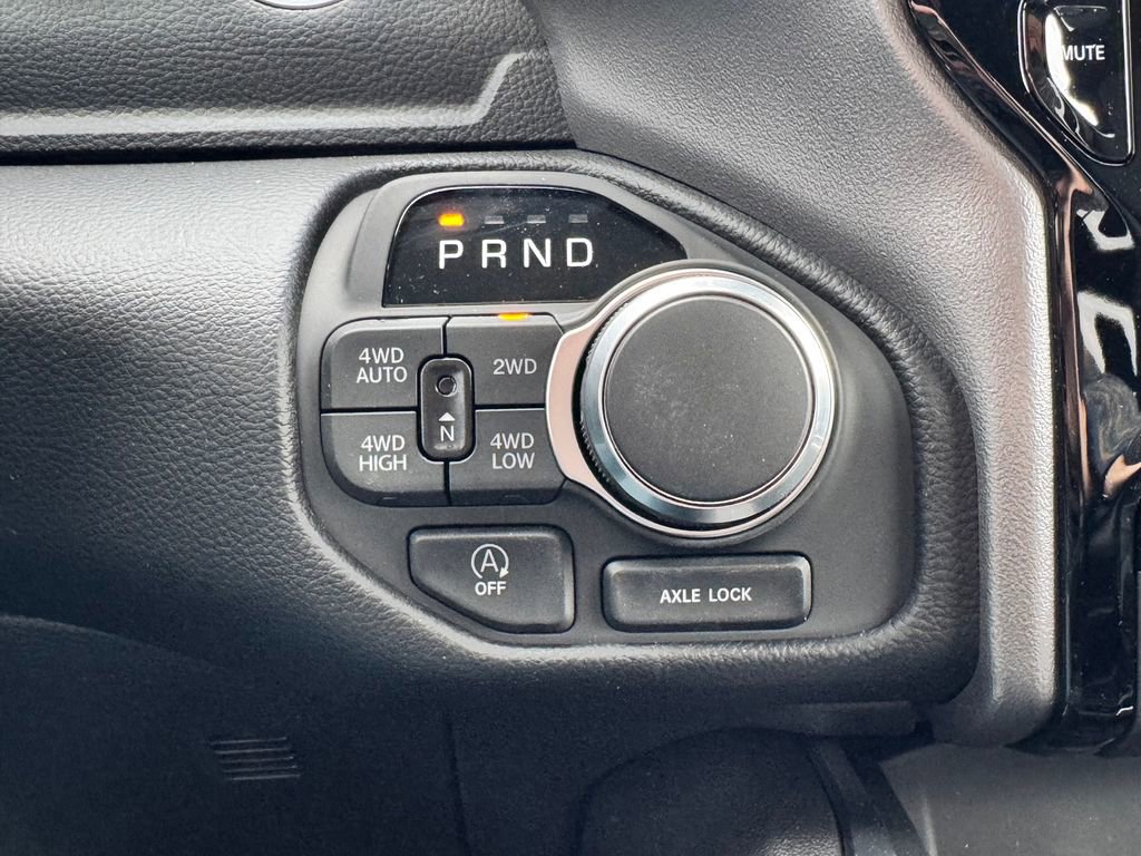 New 2026 RAM 1500 Big Horn AWD/4WD image 23