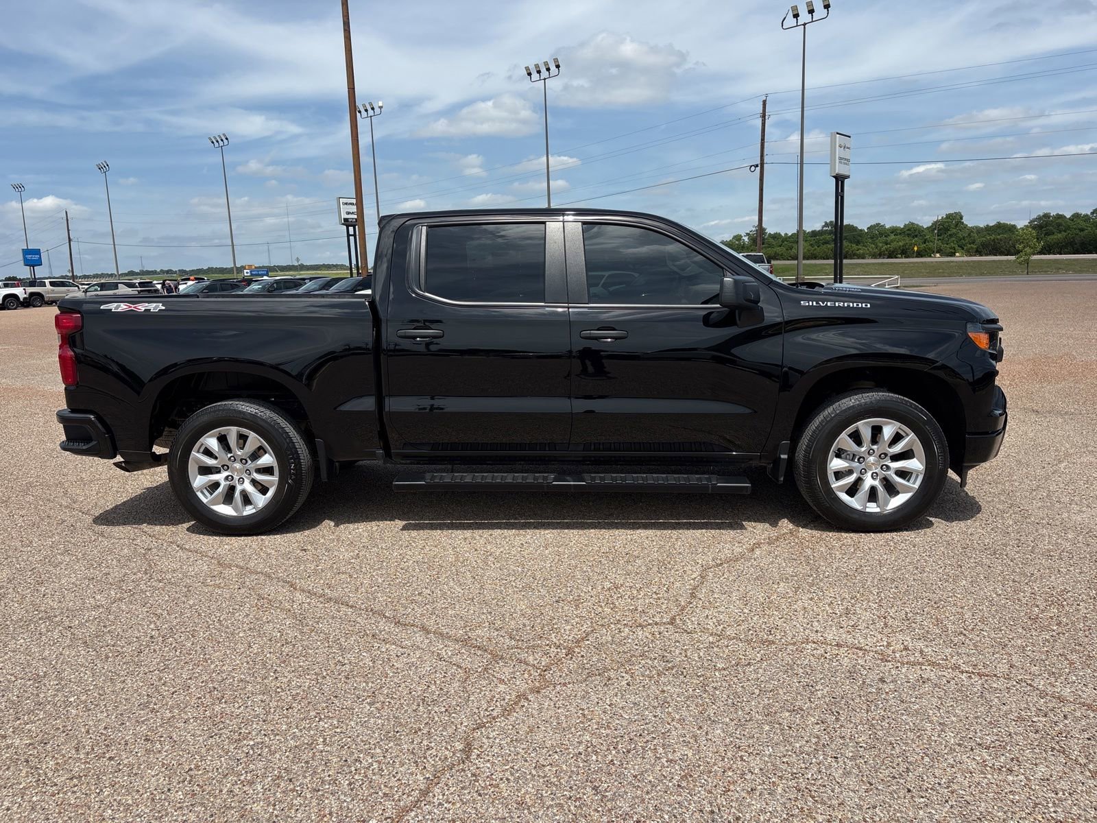 Used 2024 Chevrolet Silverado 1500 Custom AWD/4WD image 7