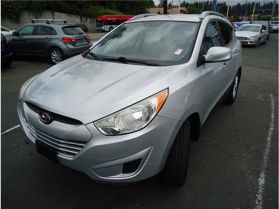 Used 2010 Hyundai Tucson GLS w/ Navigation Pkg 3