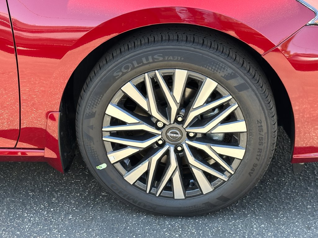 New 2026 Nissan Altima 2.5 SV FWD image 11