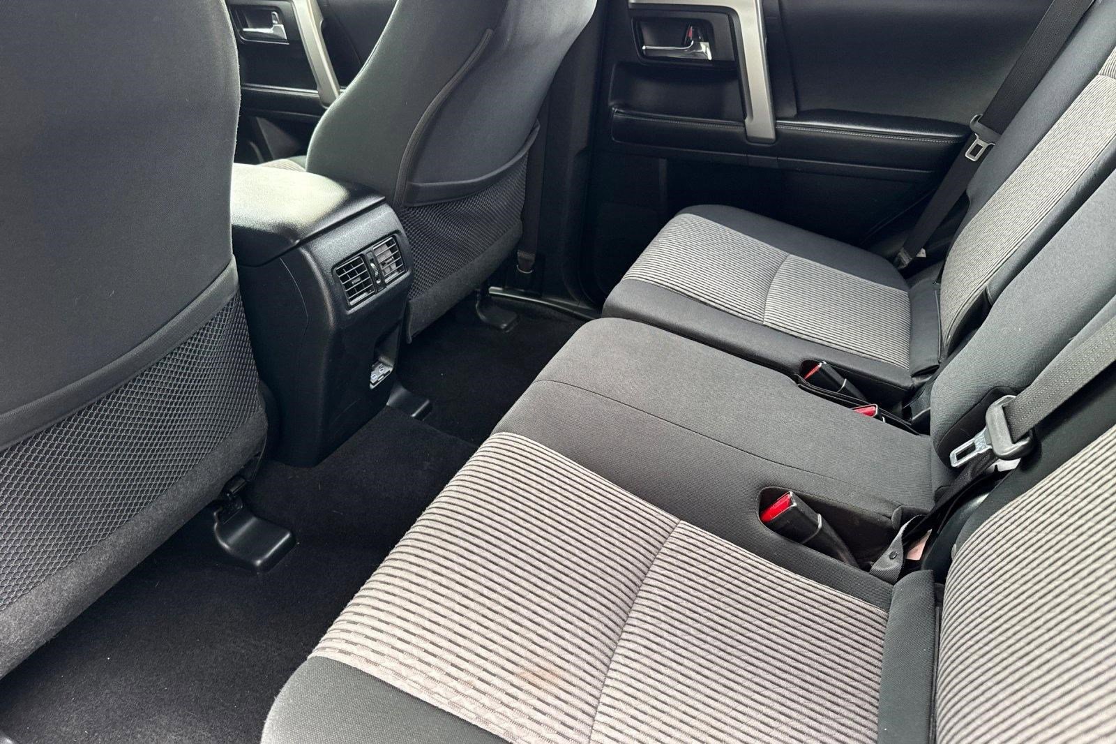 Certified 2024 Toyota 4Runner SR5 AWD/4WD image 27