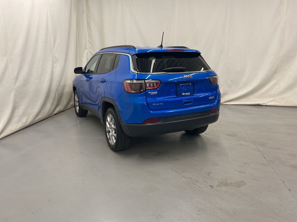 Used 2022 Jeep Compass Latitude image 5