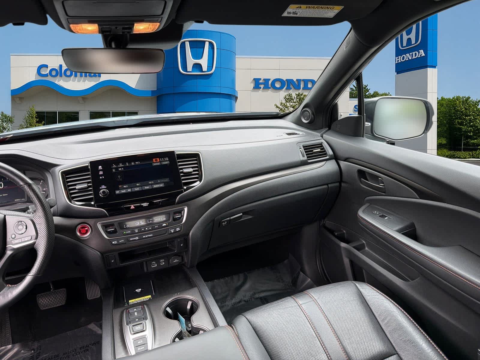 Used 2025 Honda Passport TrailSport image 32
