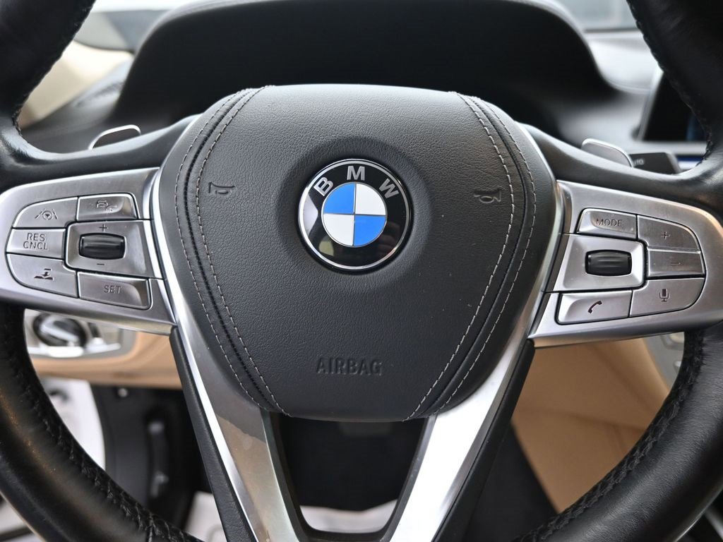 Used 2018 BMW 740e xDrive image 14