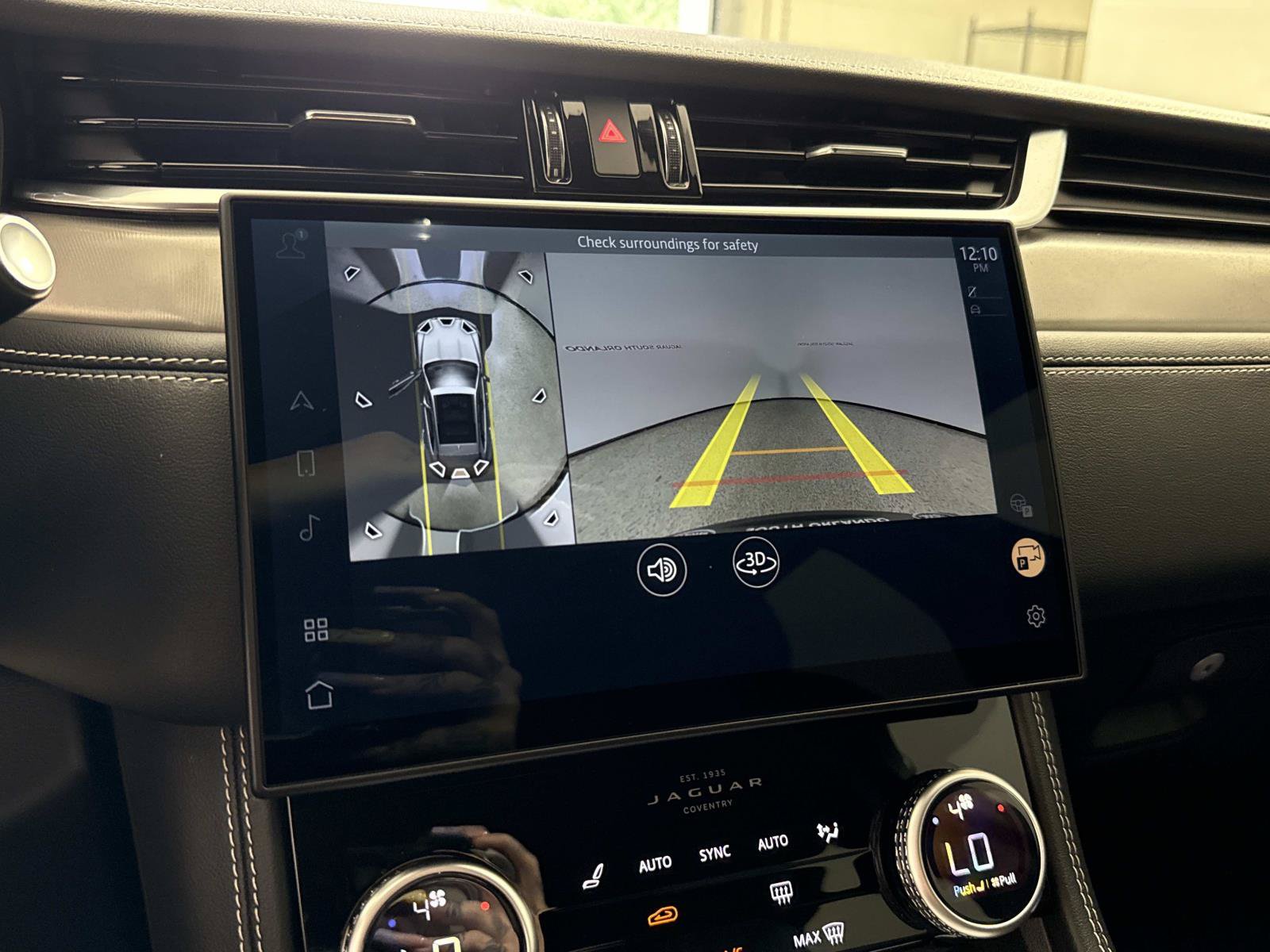 Certified 2026 Jaguar F-PACE R-Dynamic S AWD/4WD image 25
