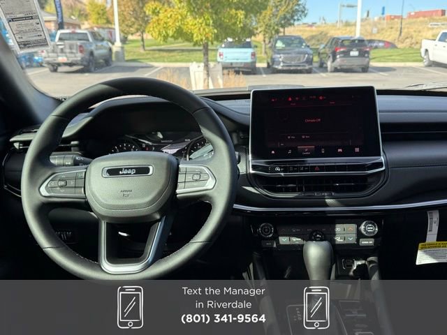 New 2025 Jeep Compass Latitude w/ Sun & Sound Group image 27