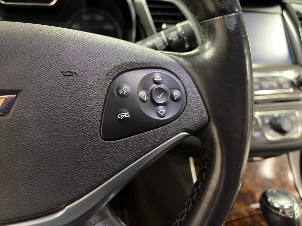 Used 2015 Chevrolet Impala LTZ FWD image 16