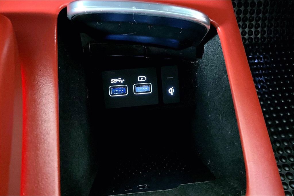 Used 2022 Genesis GV70 3.5T Sport image 34