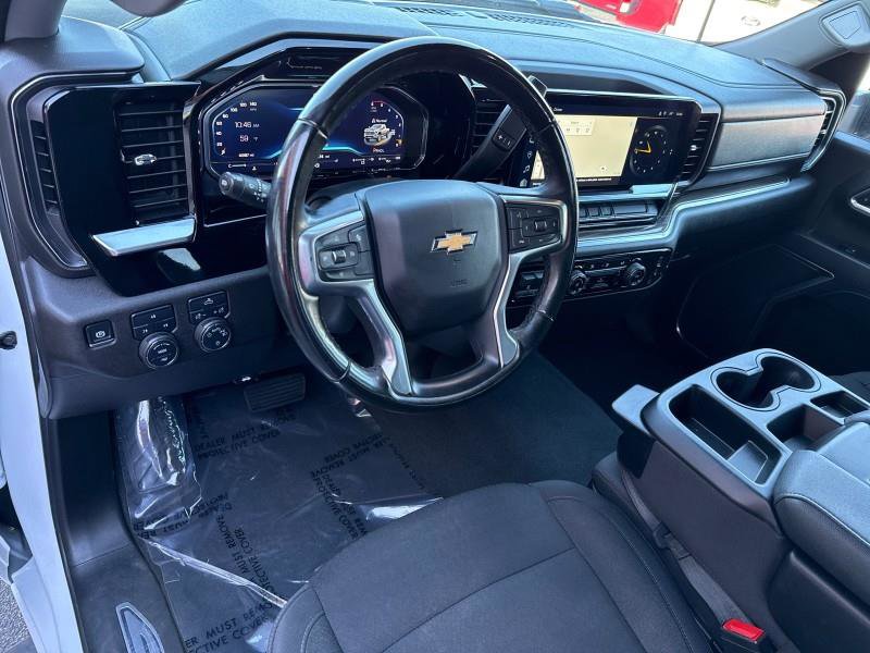 Used 2024 Chevrolet Silverado 2500 LT image 38
