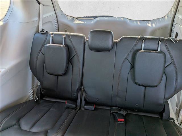 Used 2017 Chrysler Pacifica Touring-L FWD image 27