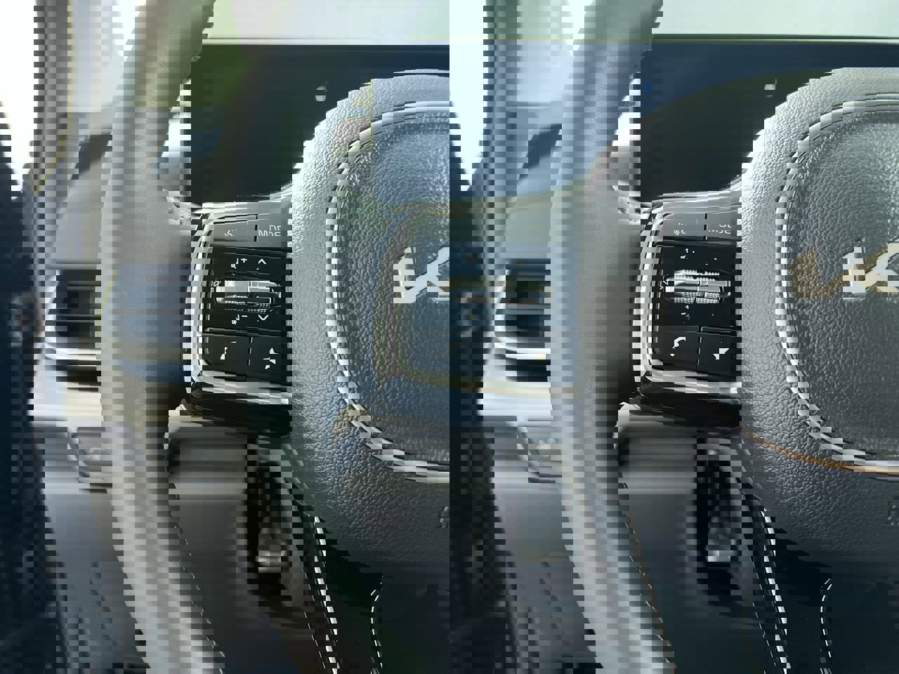 New 2026 Kia Carnival SX image 18