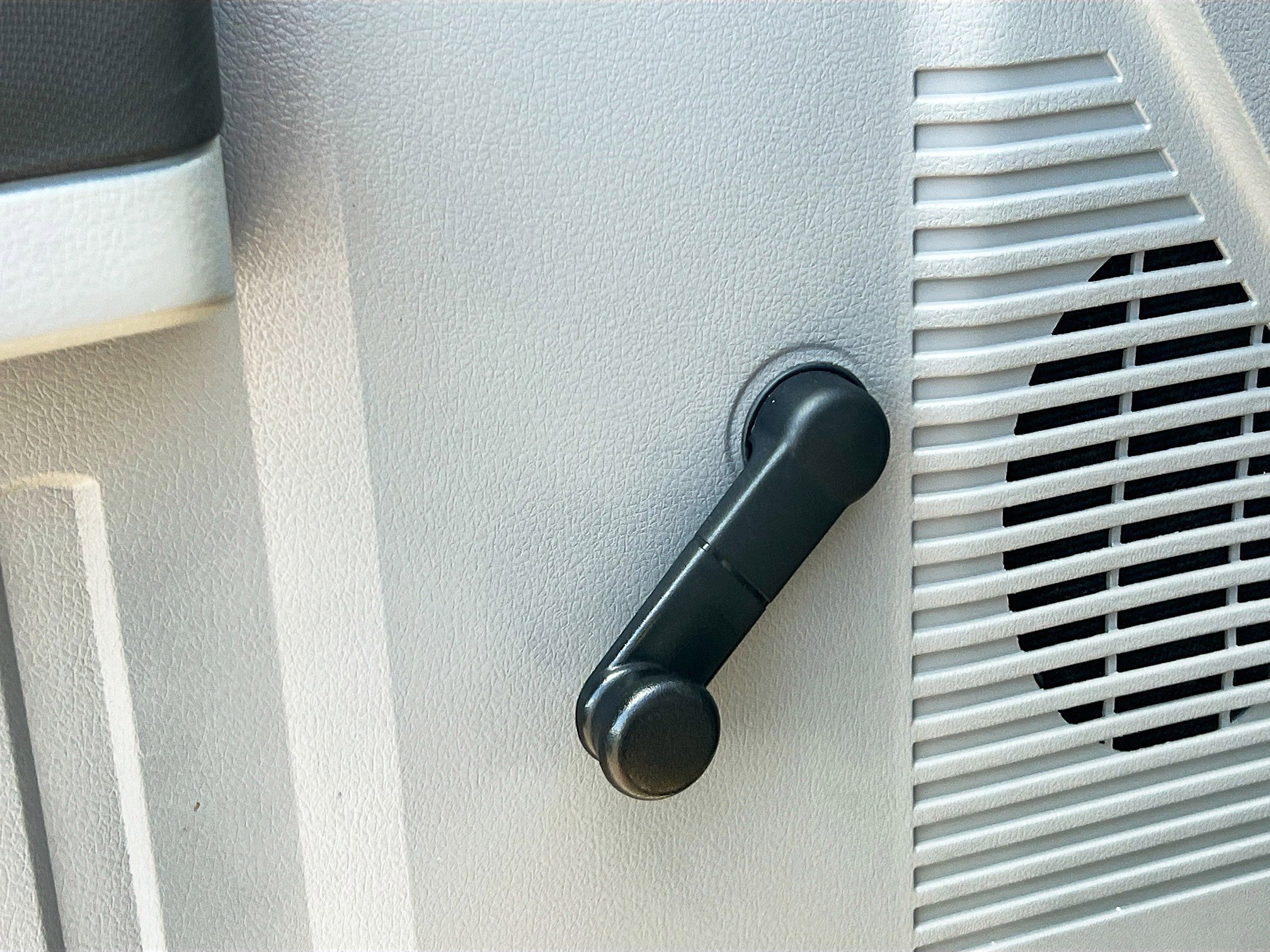 Used 2015 Ford F450 XL w/ Snow Plow Prep Package image 14