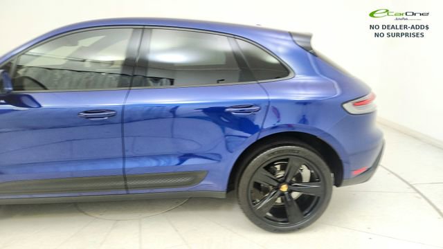 Used 2024 Porsche Macan image 11