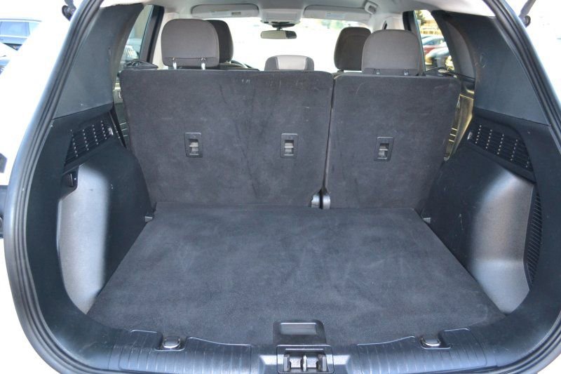 Used 2021 Ford Escape SE image 35