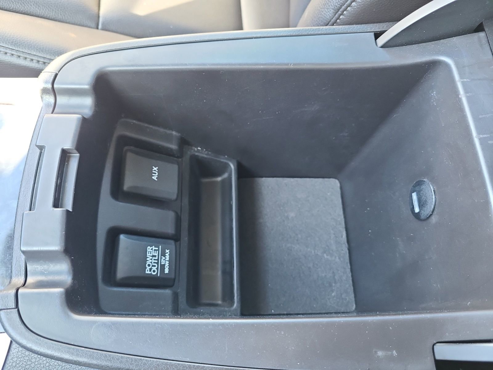 Used 2018 Acura TLX V6 SH-AWD image 25