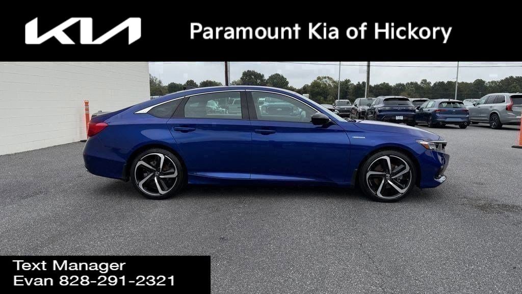 Used 2022 Honda Accord Sport image 8
