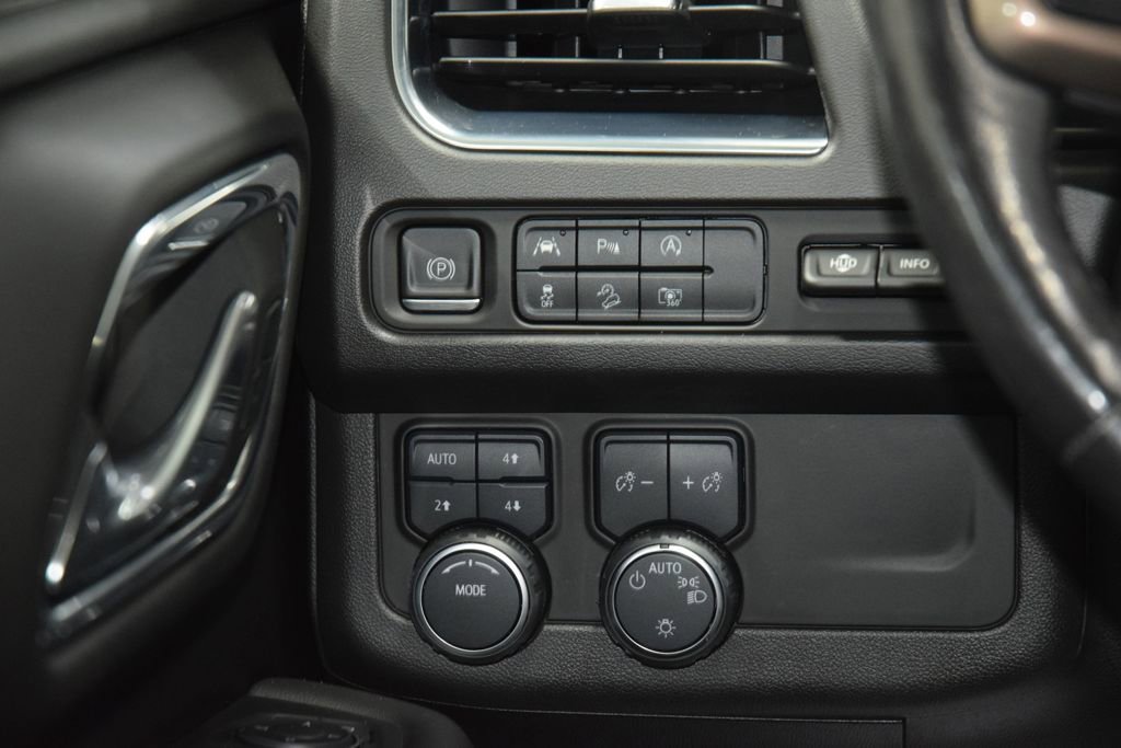 Used 2023 Chevrolet Tahoe High Country AWD/4WD image 34