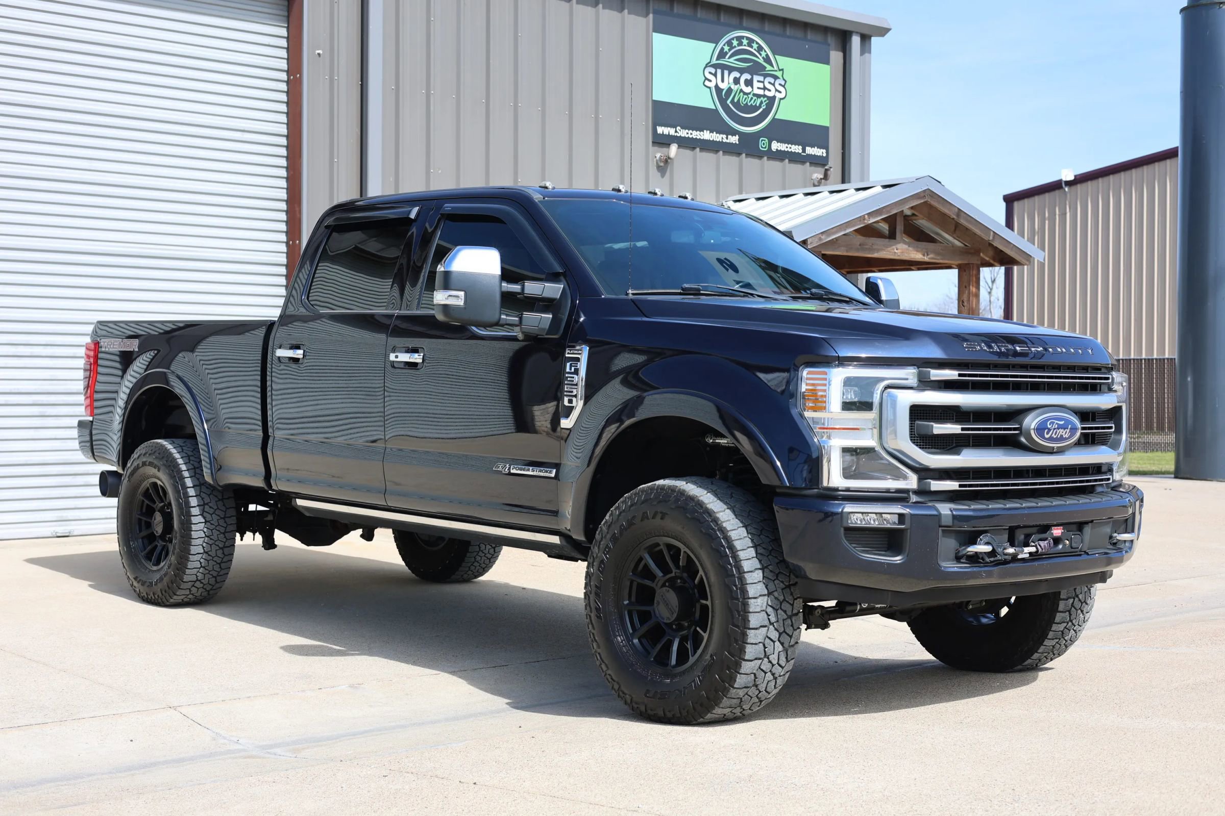 Used 2021 Ford F350 Platinum w/ Tremor Off-Road Package image 1