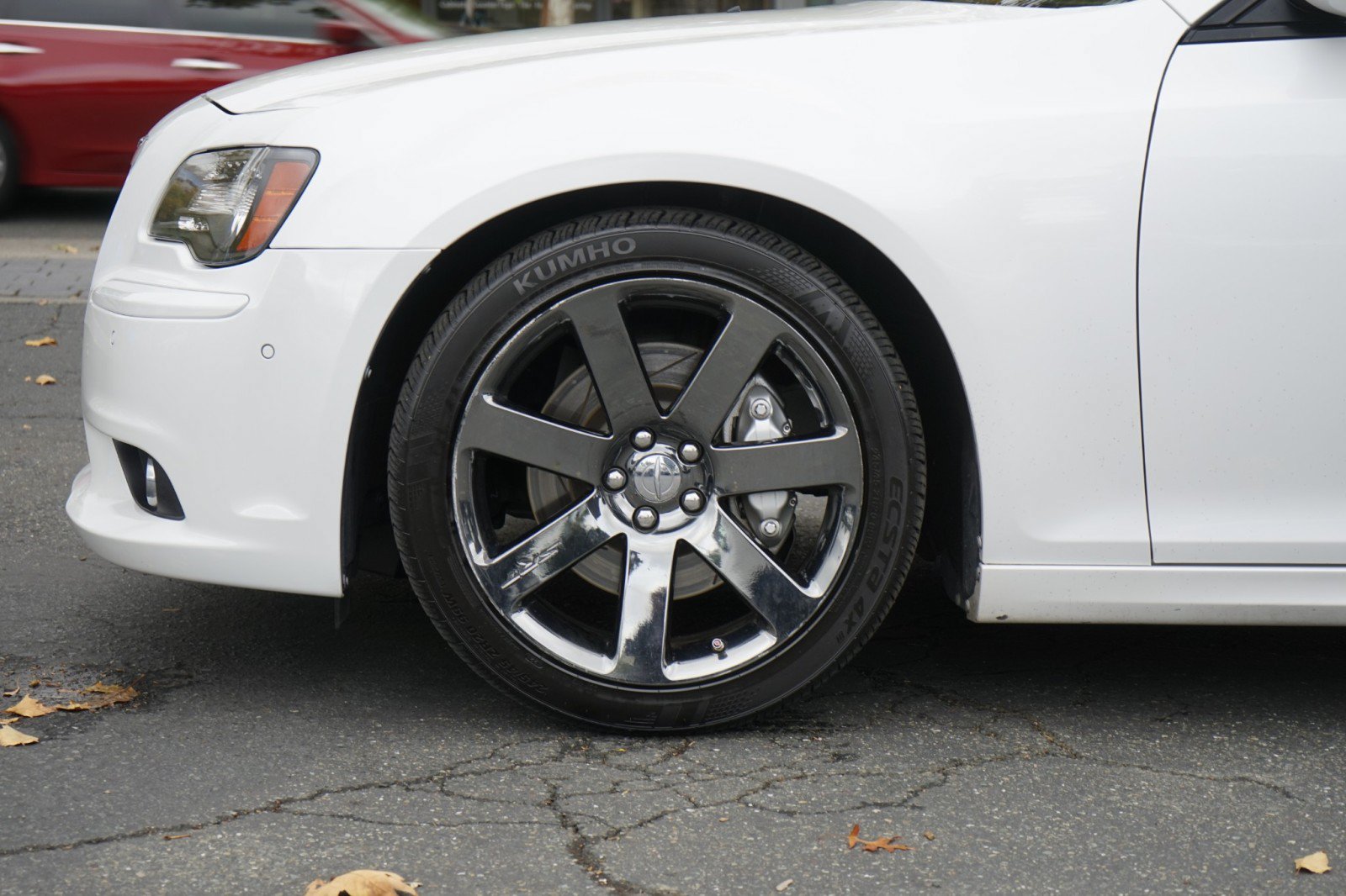 Used 2014 Chrysler 300 SRT8 w/ Leather Interior Group RWD image 13