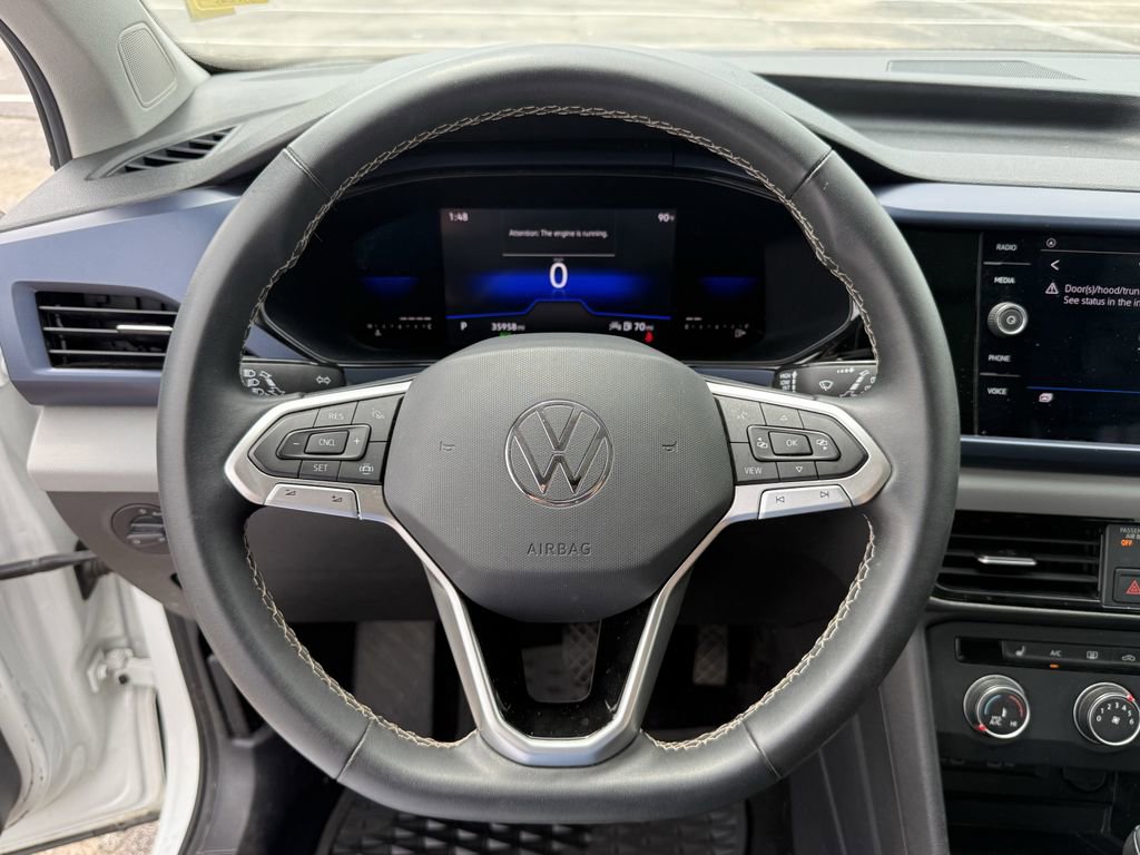 Used 2022 Volkswagen Taos SE FWD image 14