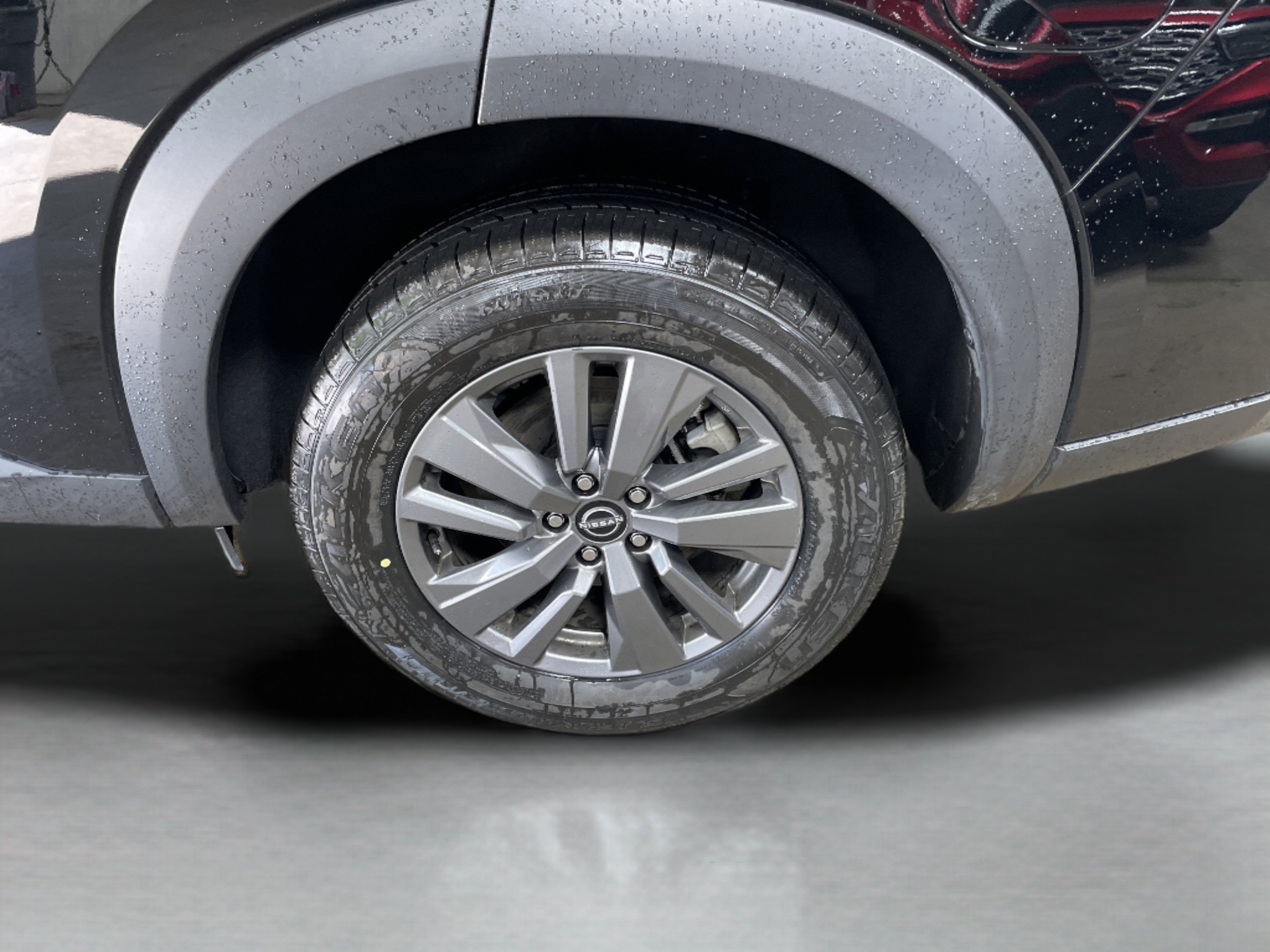 Used 2025 Nissan Pathfinder SV AWD/4WD image 9