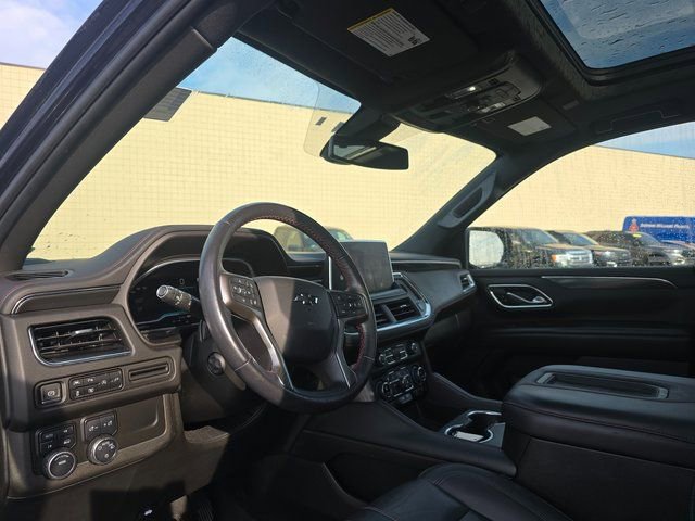 Used 2022 Chevrolet Suburban RST w/ Luxury Package image 11