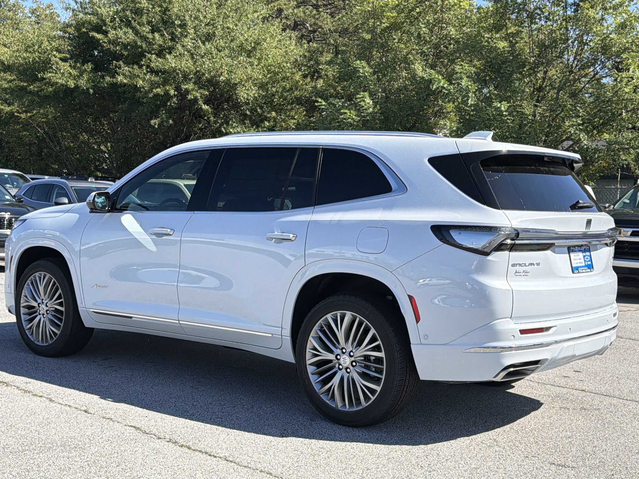 New 2027 Buick Enclave Avenir FWD image 22