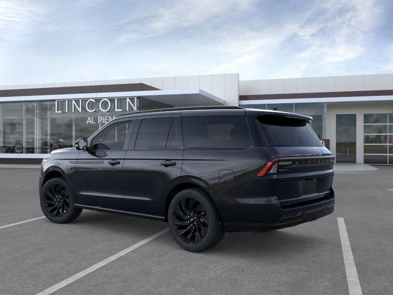New 2025 Lincoln Navigator Reserve w/ Jet Appearance Package image 4