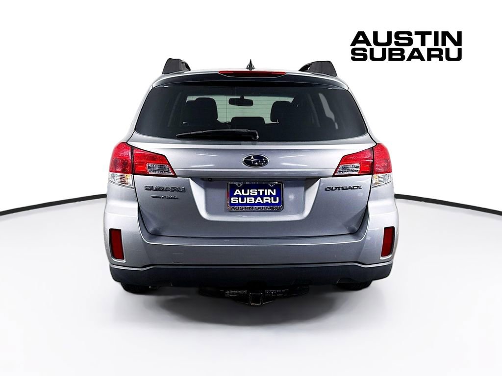 Used 2011 Subaru Outback 2.5i Limited image 6