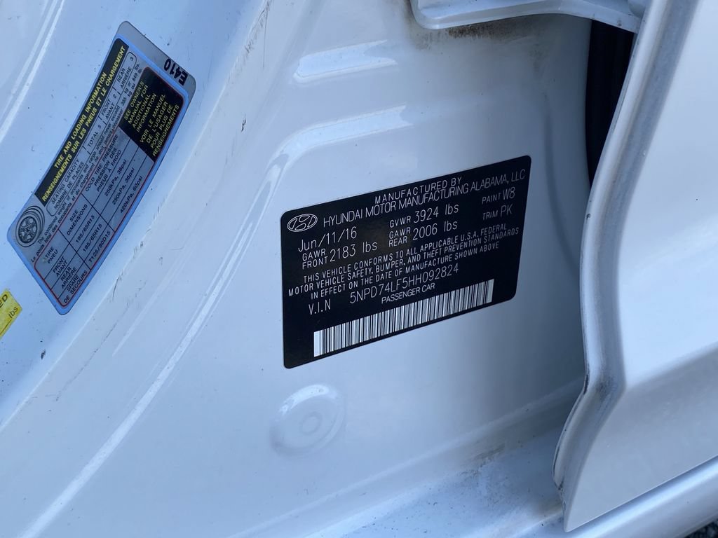 Used 2017 Hyundai Elantra SE FWD image 30