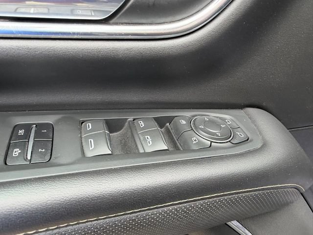 Used 2022 Chevrolet Suburban Premier AWD/4WD image 18
