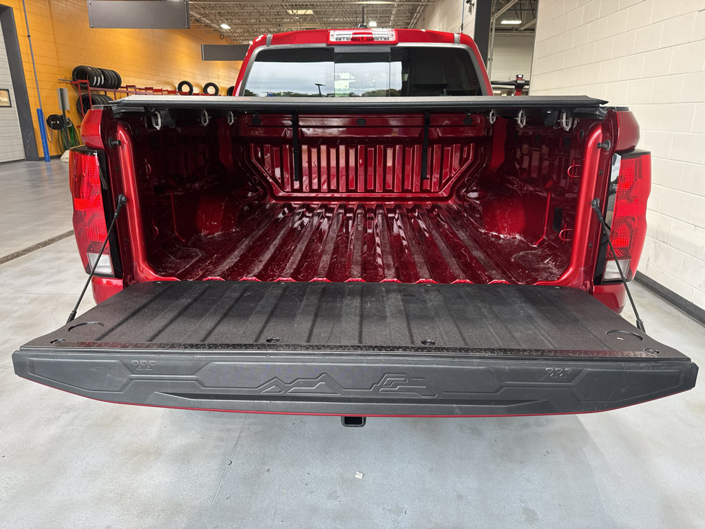 Used 2024 Chevrolet Colorado Trail Boss w/ LPO, Dark Essentials Package AWD/4WD image 19