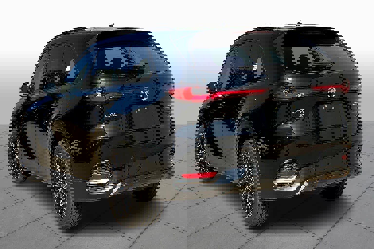 New 2025 MAZDA CX-70 Plug-In Hybrid w/ Premium Plus image 12