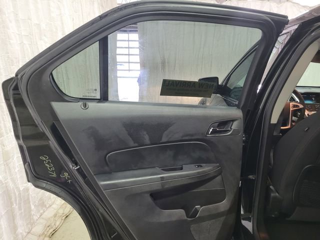 Used 2016 Chevrolet Equinox LT w/ Convenience Package image 40
