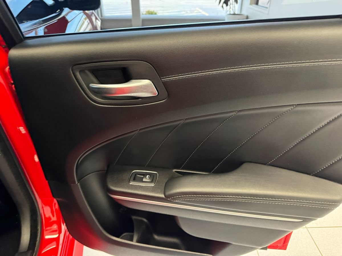Used 2019 Dodge Charger Scat Pack w/ Dynamics Package RWD image 49