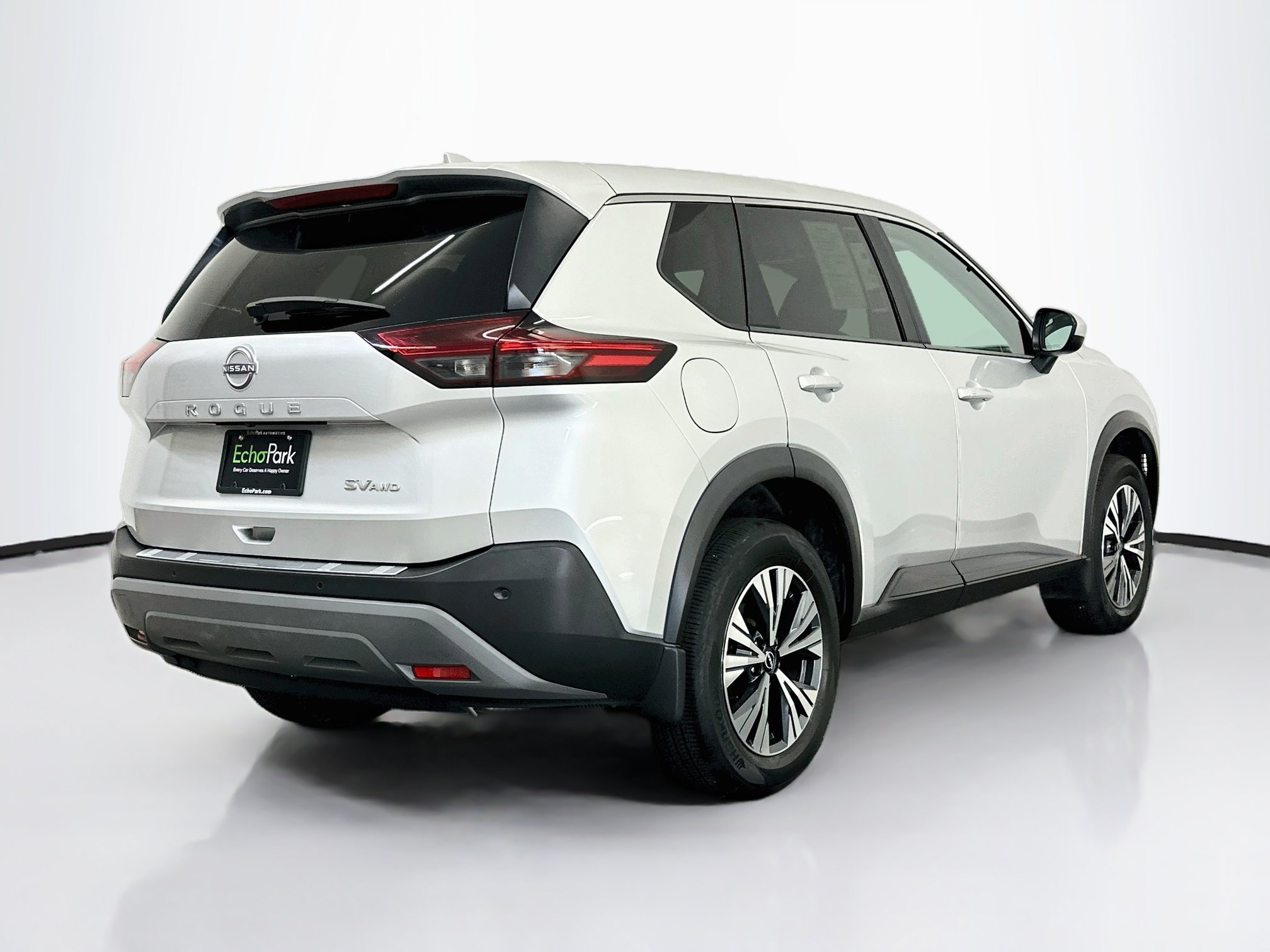 Used 2023 Nissan Rogue SV AWD/4WD image 9