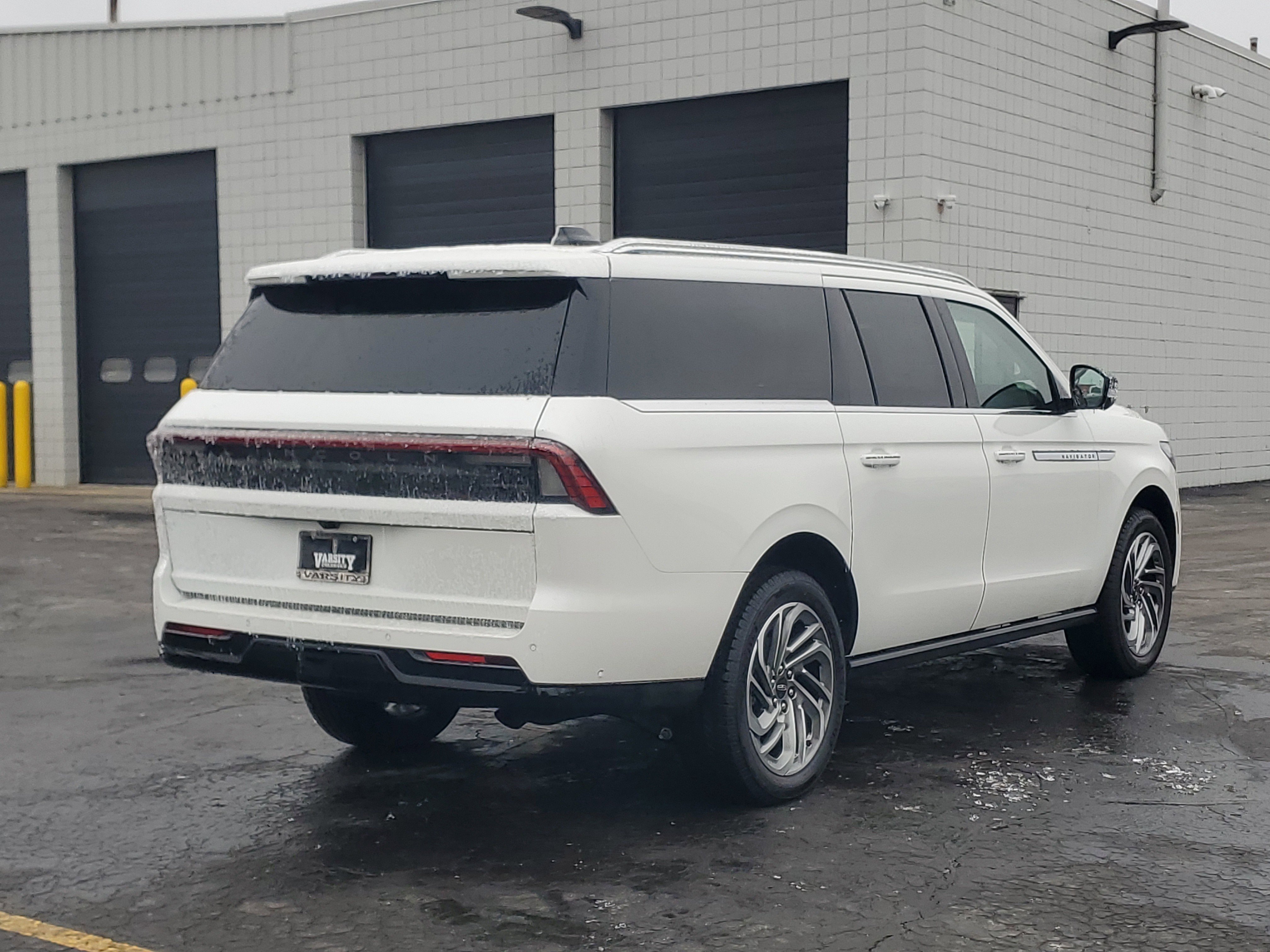 New 2025 Lincoln Navigator L Reserve image 4