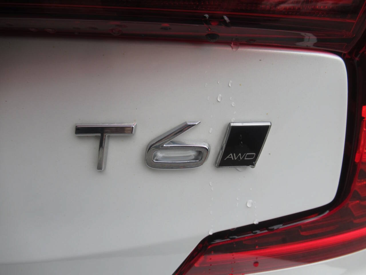 Used 2020 Volvo S60 T6 Momentum w/ Protection Package AWD/4WD image 9