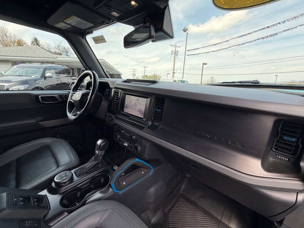 Used 2022 Ford Bronco Black Diamond image 32