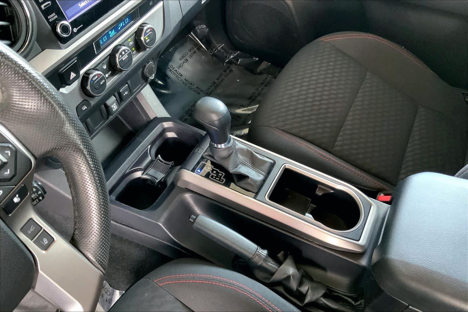 Used 2022 Toyota Tacoma SR5 w/ Technology Package RWD image 17