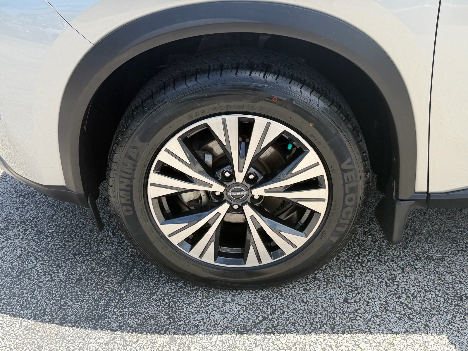Certified 2023 Nissan Rogue SV FWD image 19