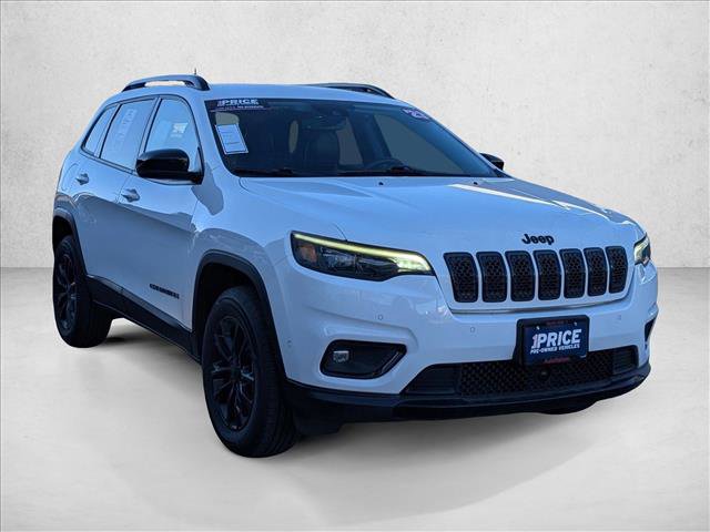 Used 2023 Jeep Cherokee Altitude Lux image 3