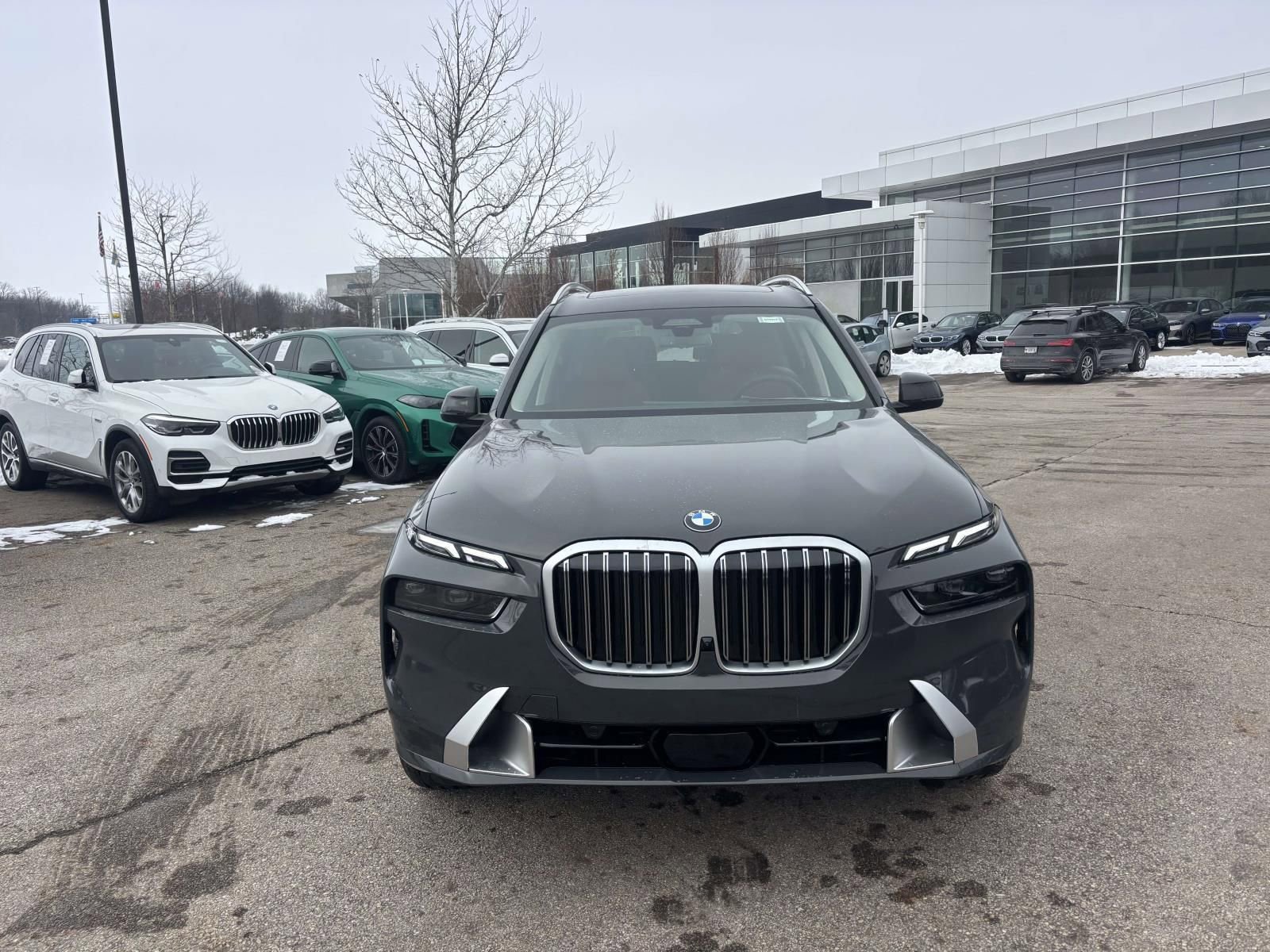 New 2026 BMW X7 xDrive40i w/ Executive Package image 2