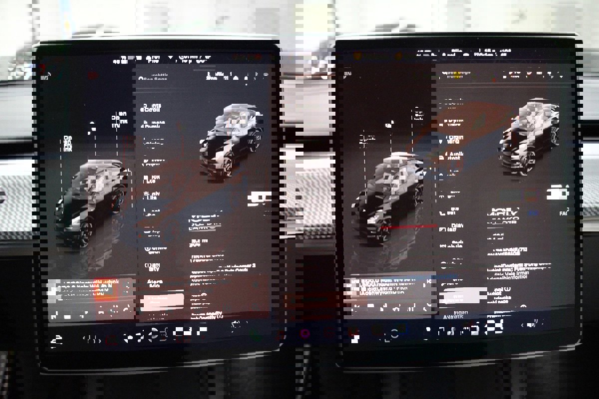 Used 2022 Tesla Model Y Performance image 35