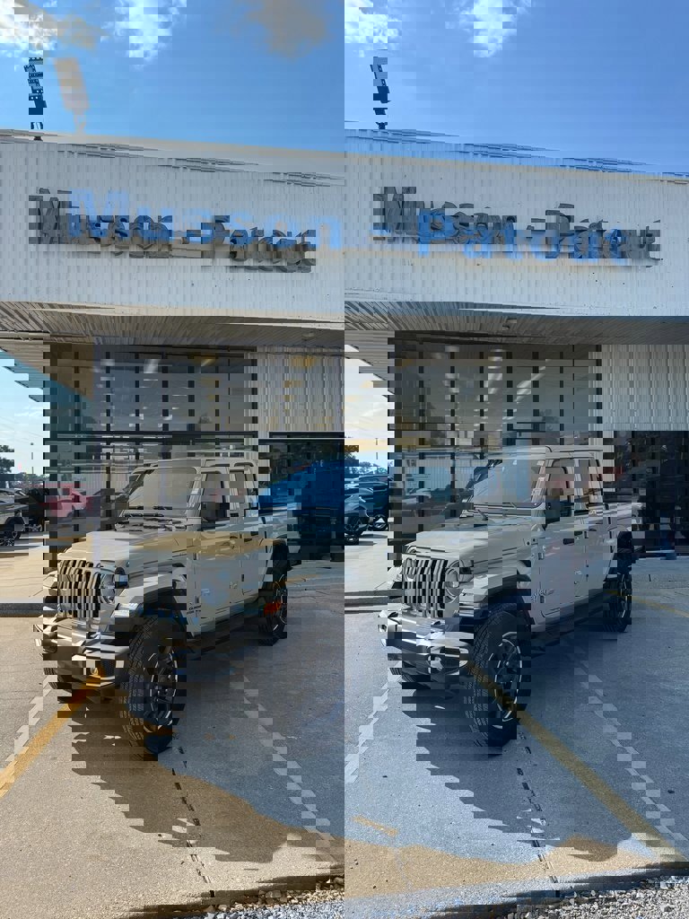 Used 2022 Jeep Gladiator Overland w/ Popular Equipment Package